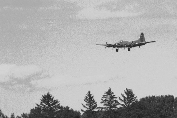 B-17 Flying Fortress, Copyright 2011 WarbirdAlley.com