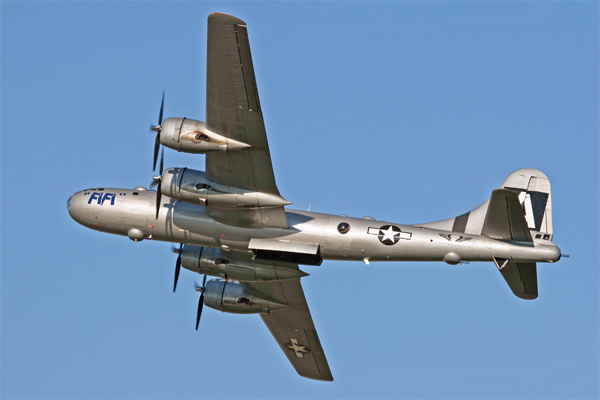 B-29 Superfortress, Copyright 2011 WarbirdAlley.com