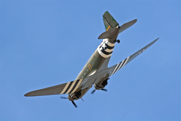 Douglas C-47, Copyright 2011 WarbirdAlley.com