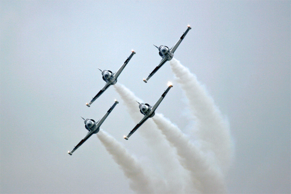 L-39s of the Heavy Metal Jet Team, Copyright 2011 WarbirdAlley.com