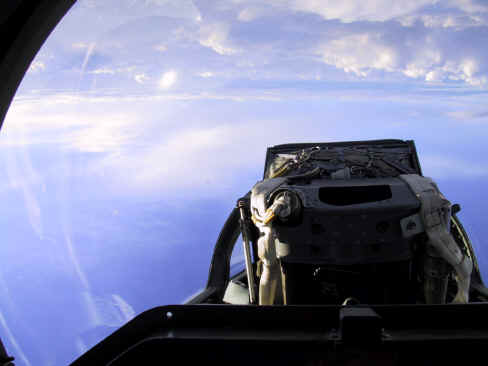 Inverted flying in an L-39.