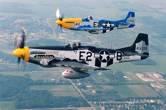 Mustang 2-ship formation