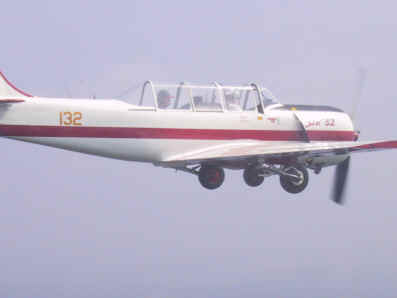 Yak-52